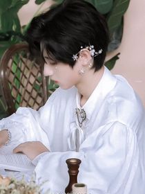 朱志鑫：我穿书了？？