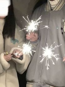 風中的他