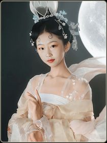 四个严丽姐姐