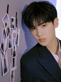 黄明昊：暗恋她