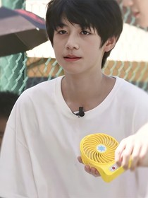 TNT：九个帅哥带我快穿