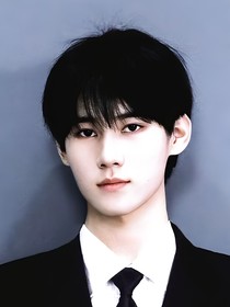 张真源：我们俩