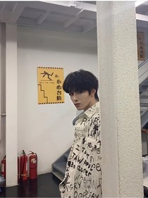 爱意落在海岸线
