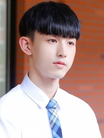 錢郎進(jìn)門了