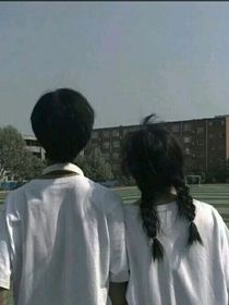 和他故事的开始