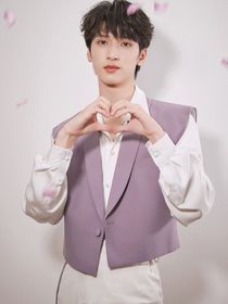 嚴(yán)浩翔：學(xué)霸竟在我身邊
