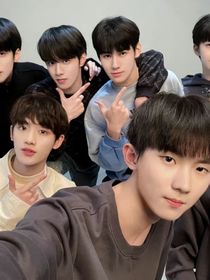 我和时代少年团聊天