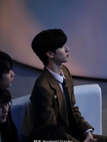 严浩翔：陛下万岁