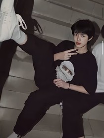 張極：班主任是我男友