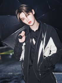 Justin……昊