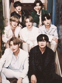 BTS：妖精的末世手冊