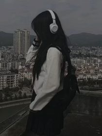 笨蛋别哭，我在