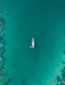 这世间似乎没有待我好过