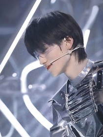 劉耀文：我的機(jī)器人男友