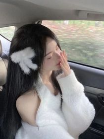 当我被拉入5个大姐姐群时