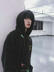 嚴浩翔：竹馬and青梅