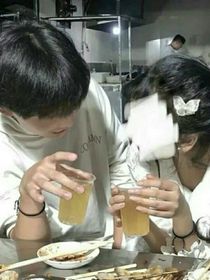 哥哥來(lái)了，我得趕緊溜