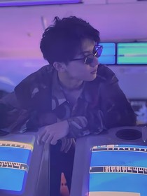 紫色深淵