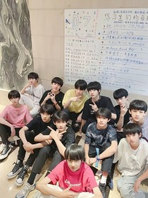 三代：天空一声巨响，哥闪亮登场！