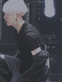 邊伯賢：歲歲為安