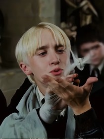 借月与你相拥