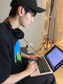 嚴(yán)浩翔：你真的不想待在我身邊嗎？
