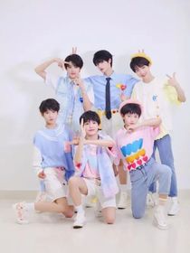 TF家族：女练习生是空降