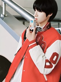 电竞男神想和我双排-d618