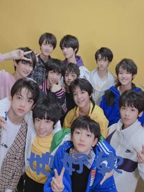 她好软！