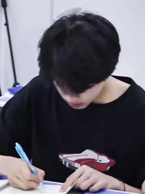 張極——我的愛豆同桌
