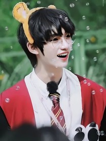 丁程鑫：聽(tīng)不見(jiàn)的愛(ài)你