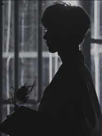 你就这么记恨我吗？