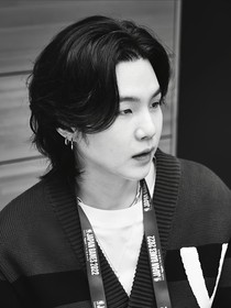 防弹少年团：钢琴家