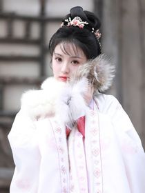 卿卿日常，我是尹泫
