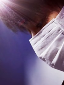 羽生結(jié)弦：我曾遇到一束光-d209