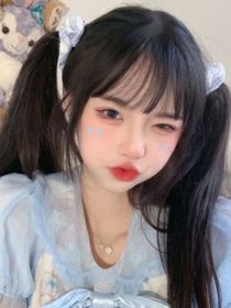 晚晚她是朵黑莲花