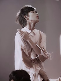 宋亚轩：白雾星辰