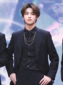 黃明昊：甜愛
