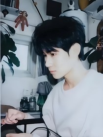 张真源：上课认真听讲哦