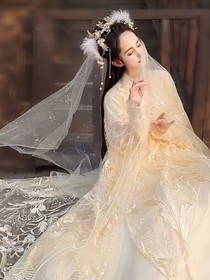 元素世界月垚著