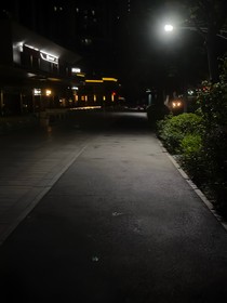 把过去放下渐渐会走更远