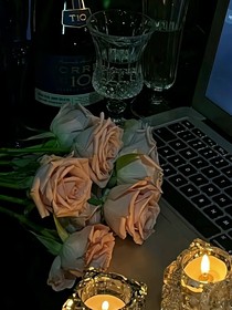 又近又远，我们俩