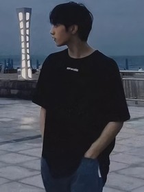 劉耀文：愛不解的浪漫