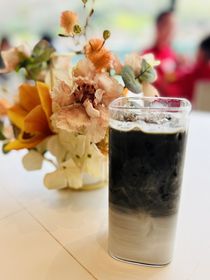 狂霸拽哨兵穿成花瓶O后：原身百墨同人