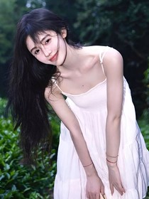 在黑暗中發(fā)光的人