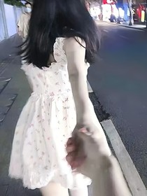 小孩，请你直视我