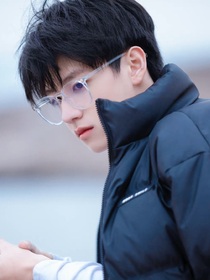 我的偶像是我竹马？