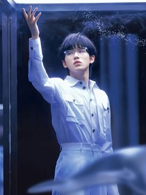 宋亚轩：穿越了