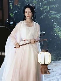 穿越成了叶冰裳