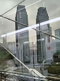留在这个世界